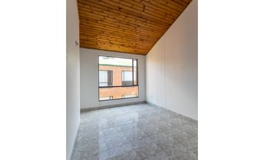 Casa en Venta - Villa Magdala - 177 m2, 3H, 3B, 2P