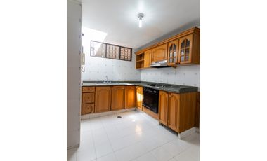 Casa en Venta - Villa Magdala - 177 m2, 3H, 3B, 2P