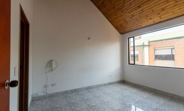 Casa en Venta - Villa Magdala - 177 m2, 3H, 3B, 2P