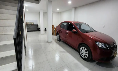 ACSI 1120. Se vende casa en Mesitas del Colegio.