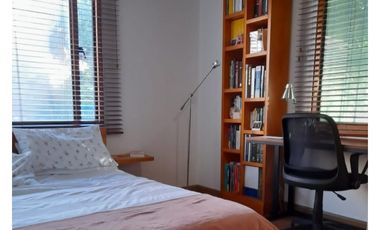 Casa de tres niveles en venta en Colina Campestre