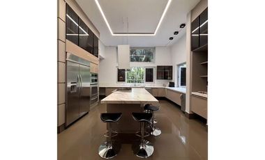 Casa en Arriendo Las Palmas Medellín