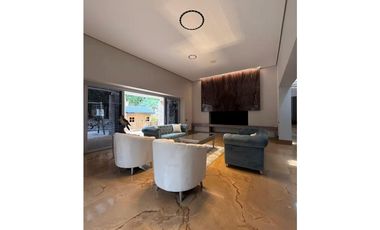 Casa en Arriendo Las Palmas Medellín