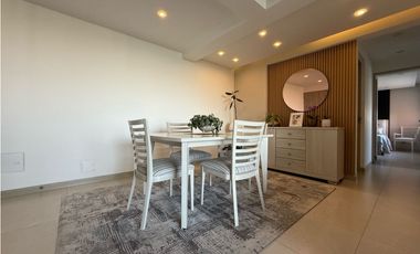Apartamento en venta en Cerritos Reservado totalmente remodelado