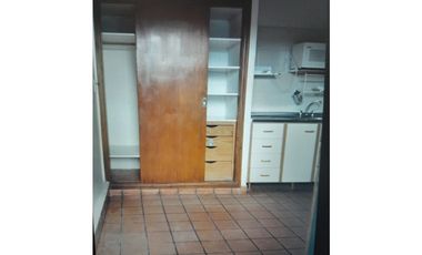 Venta casa con departamentos en block