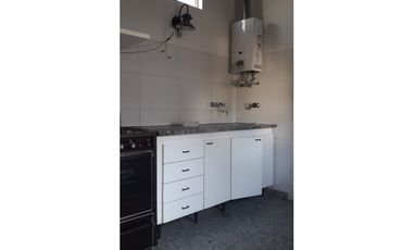 Venta casa con departamentos en block