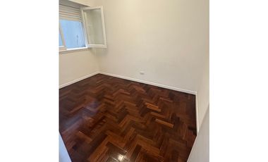 3 AMBIENTES A LA CALLE CON BALCON FRANCES - ENTRE RIOS 1759