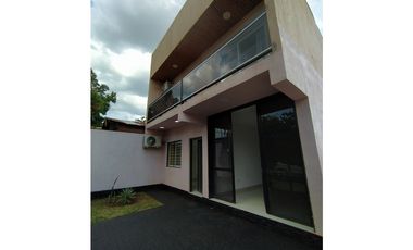 CASA ZONA QUARANTA Y 213