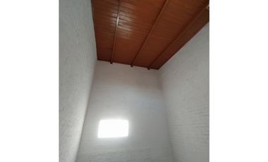CASA ZONA JAURETCHE Y BROWN