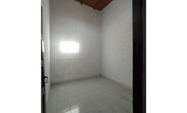 CASA ZONA JAURETCHE Y BROWN