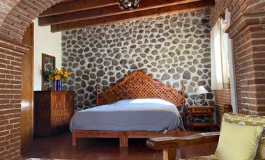 Casa en Fraccionamiento en Hacienda Tetela Cuernavaca - CRB-1243-Fr