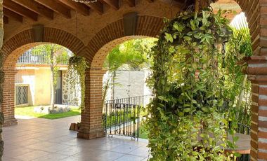 Casa en Fraccionamiento en Hacienda Tetela Cuernavaca - CRB-1243-Fr