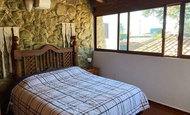 Casa en Fraccionamiento en Hacienda Tetela Cuernavaca - CRB-1243-Fr