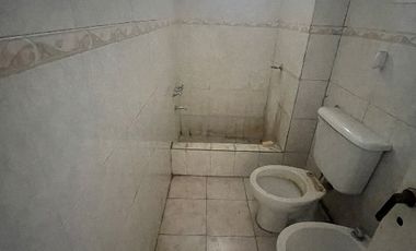 Casa con Departamento en venta en Quilmes Oeste