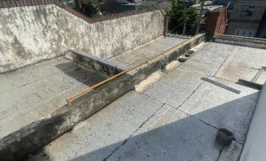 Casa con Departamento en venta en Quilmes Oeste