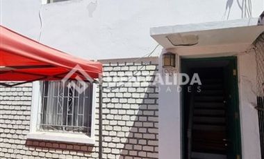 Casa en Venta en Av Pedro Mont
