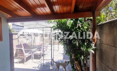 Casa en Venta en Av Pedro Mont