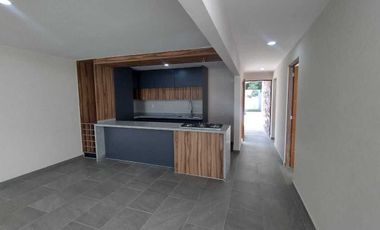 Casa de un nivel con alberca privada cerca del centro de Yautepec, Mor