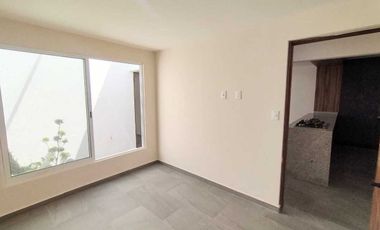 Casa de un nivel con alberca privada cerca del centro de Yautepec, Mor