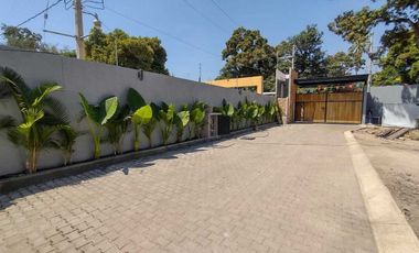 Casa de un nivel con alberca privada cerca del centro de Yautepec, Mor