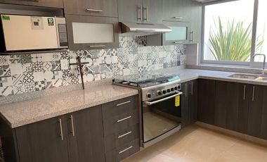 Renta casa amueblada con servicios. Col. El Carmen. Zona Centro