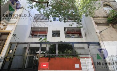 Venta dos ambientes hermosos con dos balcones, Sum y parrilla, La Boca