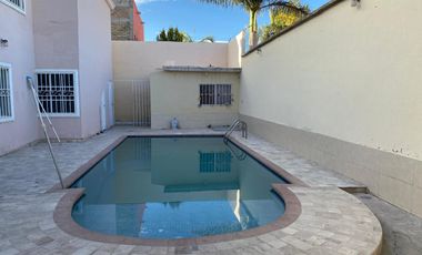 CASA EN VENTA EN COL. VILLA JARDÍN DE CD. LERDO, DGO.