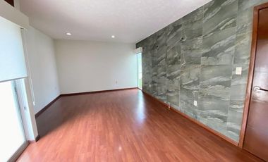 Casa Venta Residencial status en Metepec, zona Ave La Asunción cerca de Portofino