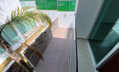 Casa Venta Residencial status en Metepec, zona Ave La Asunción cerca de Portofino