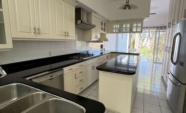 CASA EN VENTA EN BUGAMBILIAS