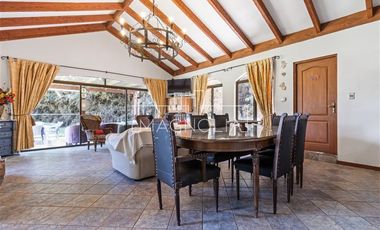 Casa en Venta en Condominio Lo Castillo