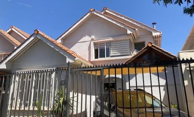 Casa en Venta en Cordillera de La Costa / Altos del Raco
