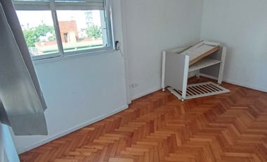 Hermoso departamento contrafrenta en Villa del Parque - Excelente ubicacion