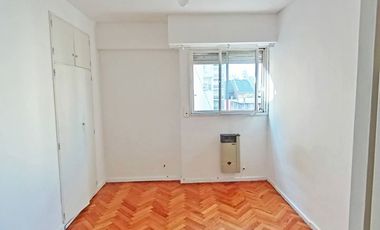 Hermoso departamento contrafrenta en Villa del Parque - Excelente ubicacion