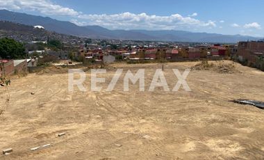 TERRENO CÉNTRICO, CON GRAN POTENCIAL PARA DIFERENTES PROYECTOS EN ZONA DE ALTO CRECIMIENTO - (3)