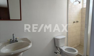 CASA EN RENTA EN METEPEC COLONIA XINANTECATL - (3)