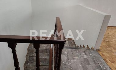CASA EN RENTA EN METEPEC COLONIA XINANTECATL - (3)