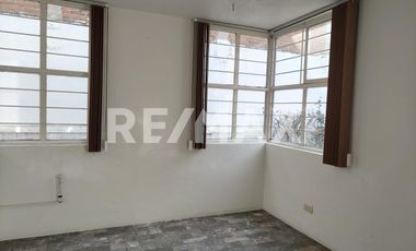 CASA EN RENTA EN METEPEC COLONIA XINANTECATL - (3)