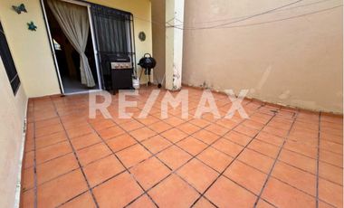 Casa en Venta  - (3)