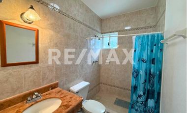 Casa en Venta  - (3)