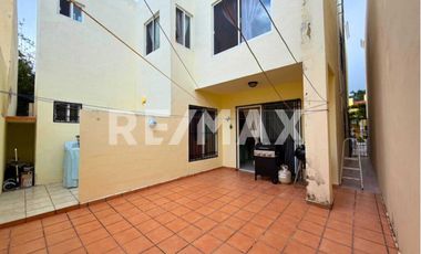 Casa en Venta  - (3)