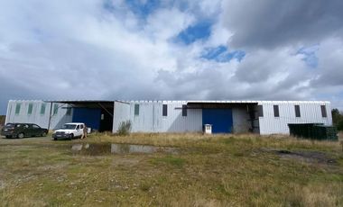 Arriendo: Gran galpón industrial ubicado en Ruta 5 entre P. Montt y P. Varas
