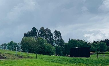 Parcela con linda vista a lago y volcanes, Frutillar