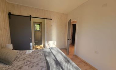 Preciosa casa rodeada de bosque nativo a 15 minutos del centro de Puerto Varas