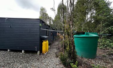 Preciosa casa rodeada de bosque nativo a 15 minutos del centro de Puerto Varas