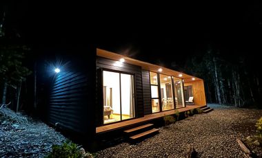 Preciosa casa rodeada de bosque nativo a 15 minutos del centro de Puerto Varas