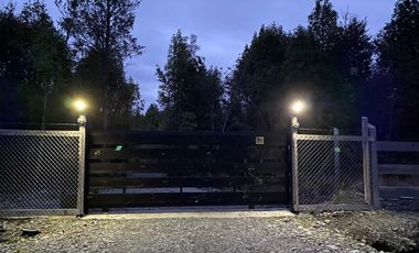 Preciosa casa rodeada de bosque nativo a 15 minutos del centro de Puerto Varas