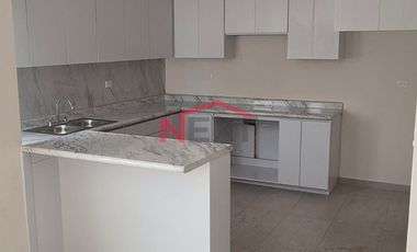 CASA EN PREVENTA AL ORIENTE CON ACABADOS DE LUJO Y CERCANÍA A PRINCIPALES PLAZAS COMERCIALES