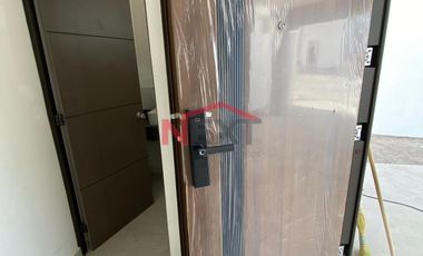 CASA EN PREVENTA AL ORIENTE CON ACABADOS DE LUJO Y CERCANÍA A PRINCIPALES PLAZAS COMERCIALES