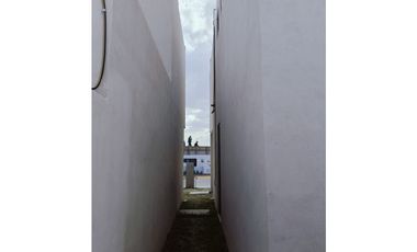 CASA EN VENTA AL SUR DE PACHUCA SALIDA A CDMX